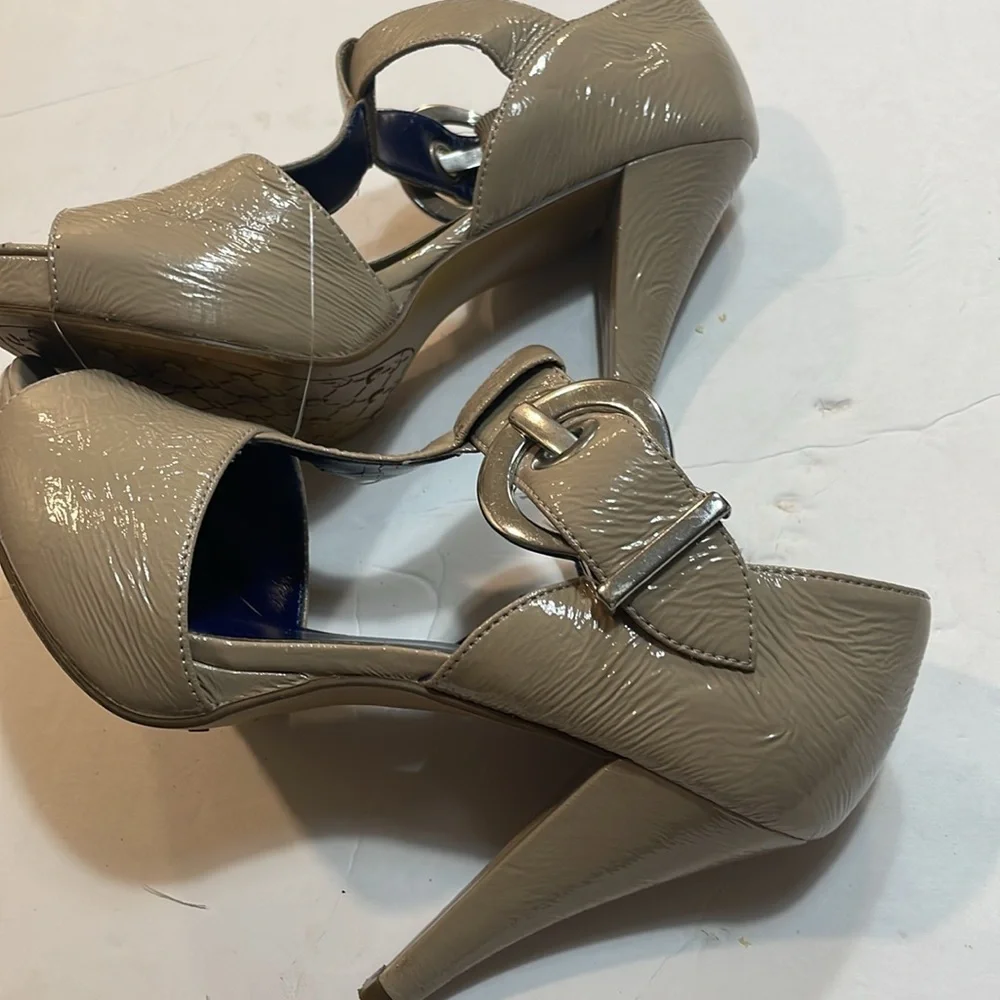 Candies Primp T-strap Nude Patent Platform Party heels size 7